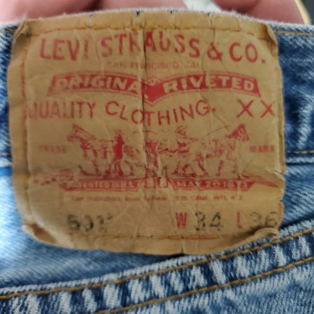 Levi Strauss 501 Jeans Mens W34 L36 Button Fly Light Wash‎ Denim